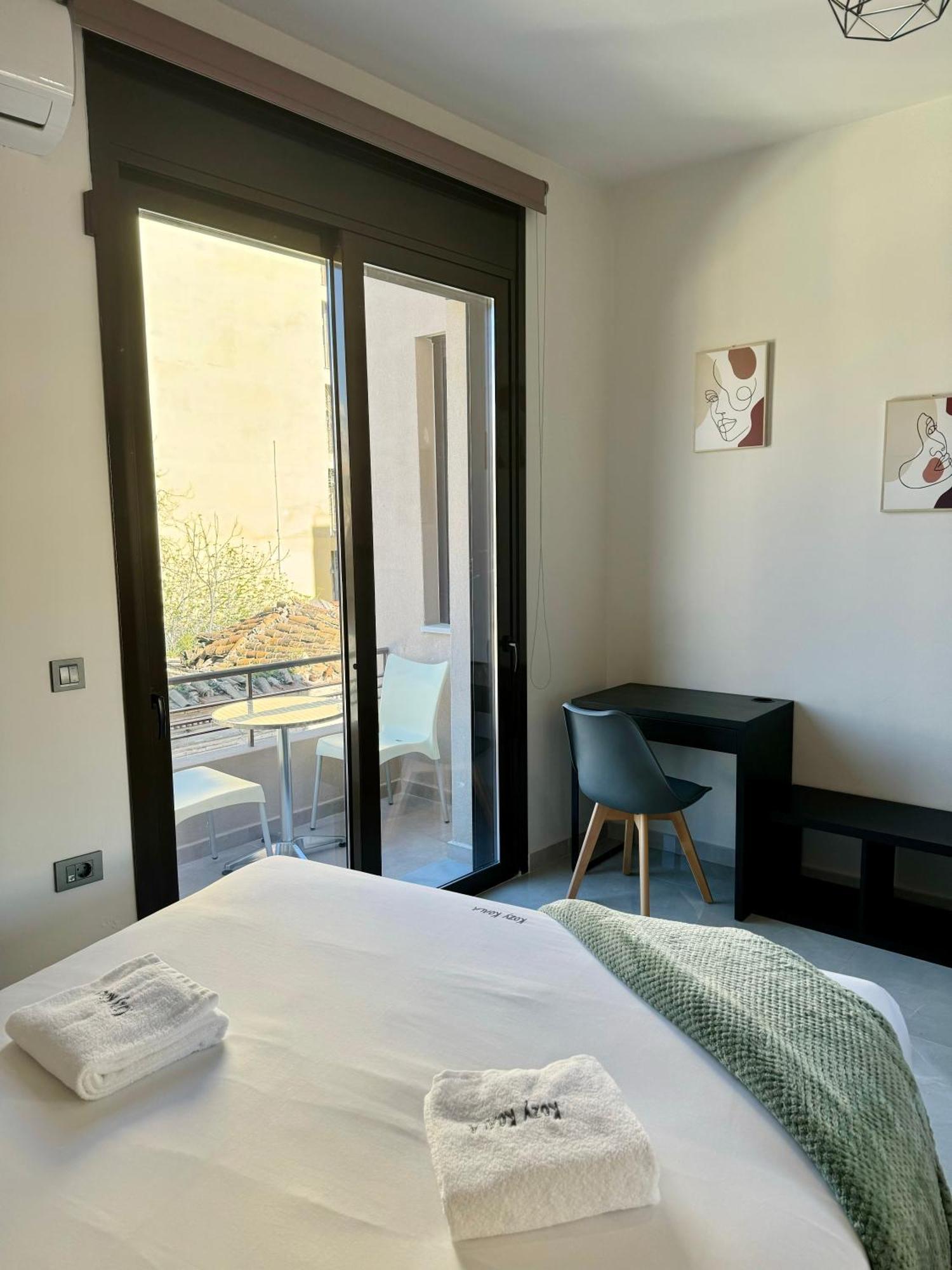 Kozy Koala Apartments, N21, Near Akropolis Apartment *